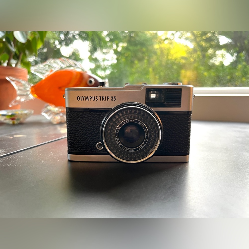 Olympus Trip 35 Film Camera - untested